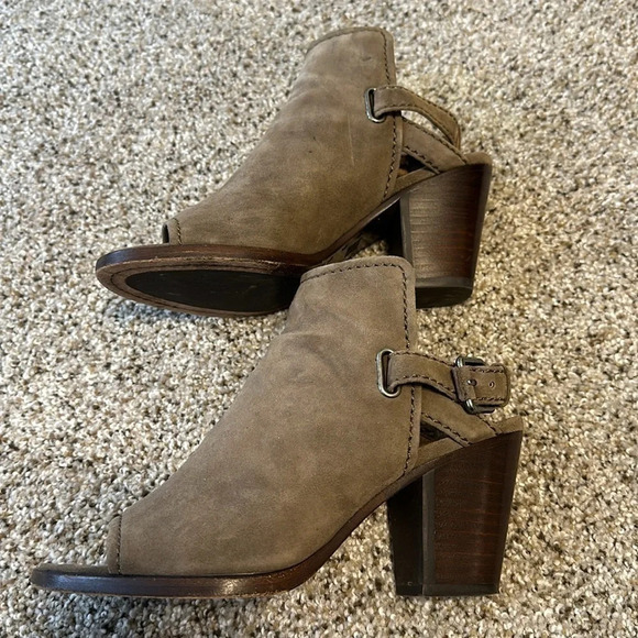 FRYE ‘Dani’ Shield Sling Suede Peep Toe Booties ~ ❤️Gorgeous❤️ ~ 6.5m - Picture 3 of 7